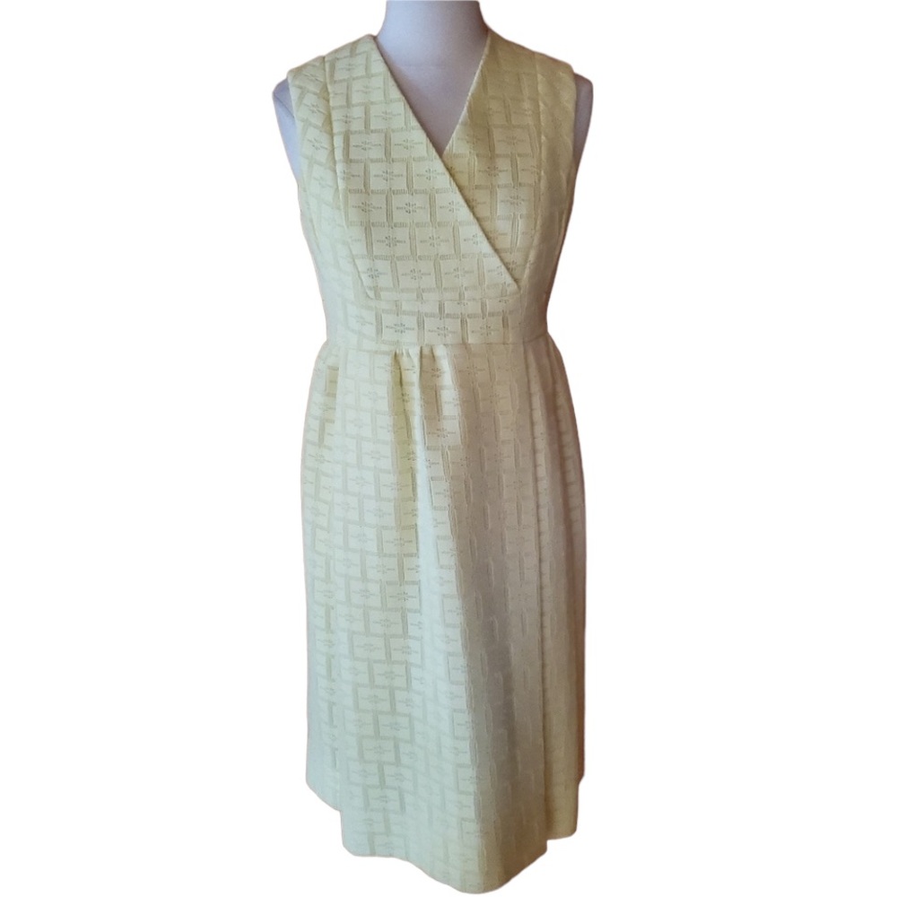 1960s Unlabeled‎ Yellow, Lined, Polyester Sun Dress